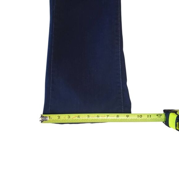 Levi’s Women’s Curvy Boot Cut Jeans Size 33 Dark Wash Stretch Denim - Picture 8 of 10